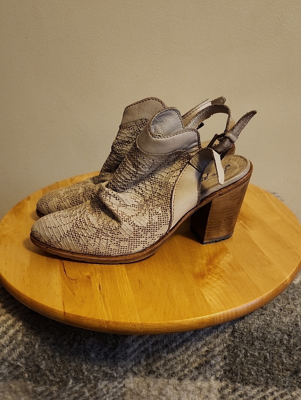 Free People Taupe Snakeskin Slingback Block Heel Bootie Leather Fall Staple